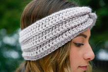 Load image into Gallery viewer, "BIRCH" TWIST KNOT CROCHET HEADBAND