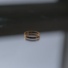 Load image into Gallery viewer, HALLE