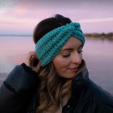 Load image into Gallery viewer, "SKYE" TWIST KNOT CROCHET HEADBAND