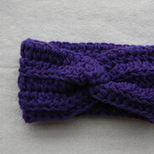 Load image into Gallery viewer, "LAVENDER" TWIST KNOT CROCHET HEADBAND
