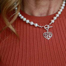 Load image into Gallery viewer, &quot;AMORE&quot; HEART NECKLACE
