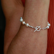 Load image into Gallery viewer, &quot;AMORE&quot; PEARL BRACELET
